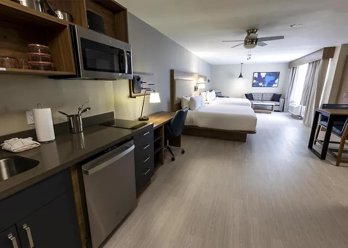 Hotel Sonesta Es Airport Extended 2*
